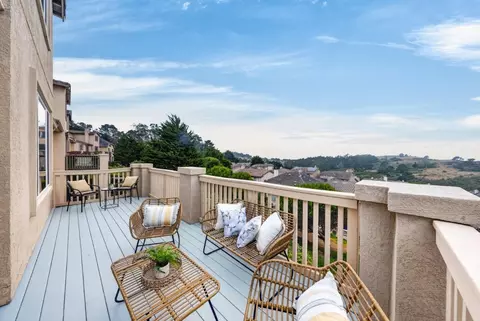 Exterior - 115 Panorama Ct, Pacifica, CA 94044 photo 6 of 9