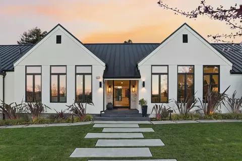 588 Craig Rd, Hillsborough, CA 94010