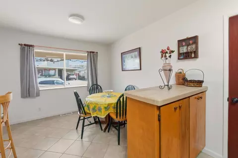 Dining - 1313 Harding St, Seaside, CA 93955 photo 2 of 3