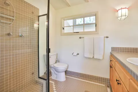 Bath - 0 SE 4th Ave- 3se Of Torres, Carmel, CA 93923 photo 1 of 5