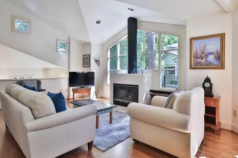 Living - 0 SE 4th Ave- 3se Of Torres, Carmel, CA 93923 photo 2 of 4
