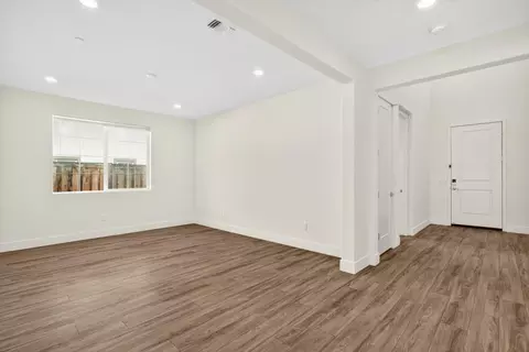 Living - 6640 Silverleaf Ct, Tracy, CA 95377 photo 1 of 4