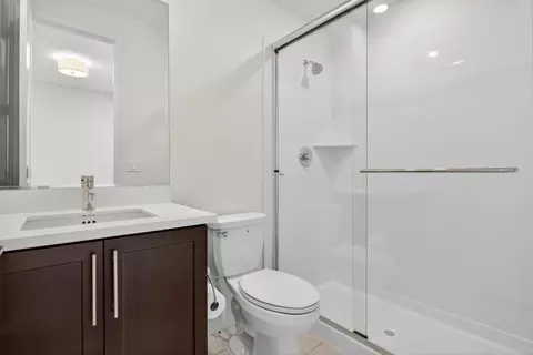 Bath - 6640 Silverleaf Ct, Tracy, CA 95377 photo 1 of 8