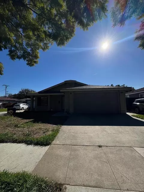 720 W Columbia St, Long Beach, CA 90806