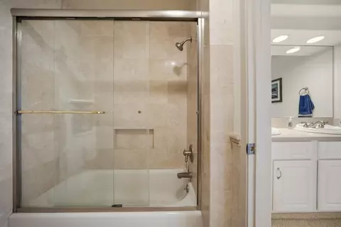 Bath - 17 Shepherds Knl, Pebble Beach, CA 93953 photo 3 of 5