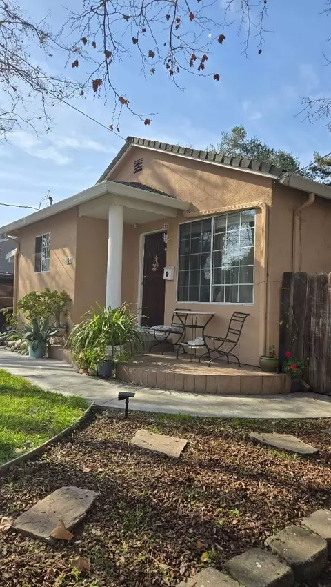 204 Park St, Redwood City, CA 94061