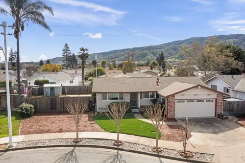 1250 Driftwood, Gilroy, CA 95020