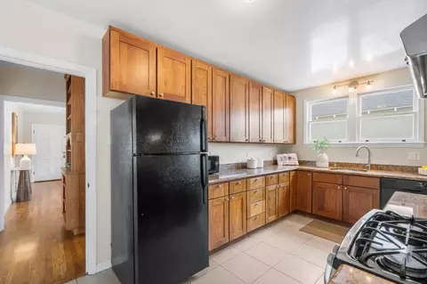 Kitchen - 656 Myrtle St, Half Moon Bay, CA 94019 photo 1 of 5