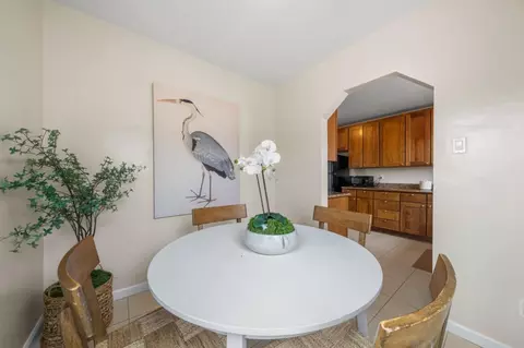 Dining - 656 Myrtle St, Half Moon Bay, CA 94019 photo 2 of 2