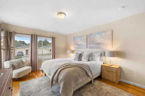 Bedroom - 656 Myrtle St, Half Moon Bay, CA 94019 photo 1 of 7