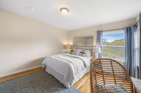 Bedroom - 656 Myrtle St, Half Moon Bay, CA 94019 photo 7 of 7
