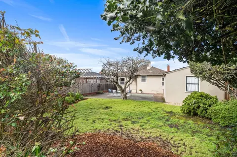 Exterior - 656 Myrtle St, Half Moon Bay, CA 94019 photo 9 of 9