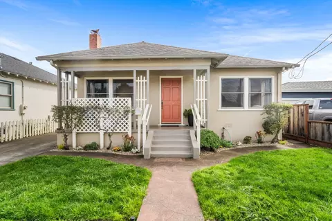 656 Myrtle St, Half Moon Bay, CA 94019