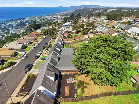 View/Area - 467 Heathcliff Dr, Pacifica, CA 94044 photo 2 of 2
