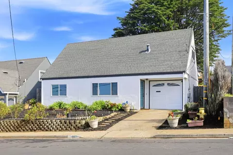 Exterior - 467 Heathcliff Dr, Pacifica, CA 94044 photo 3 of 3