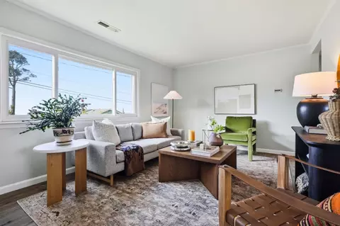 Living - 467 Heathcliff Dr, Pacifica, CA 94044 photo 1 of 2