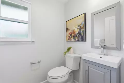 Bath - 1380 Ridgeley Dr, Campbell, CA 95008 photo 6 of 6