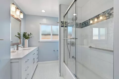 Bath - 1380 Ridgeley Dr, Campbell, CA 95008 photo 3 of 6