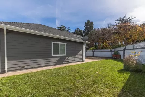 Exterior - 18 Hancock Cir, Salinas, CA 93906 photo 9 of 10