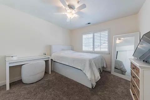 Bedroom - 18 Hancock Cir, Salinas, CA 93906 photo 2 of 4