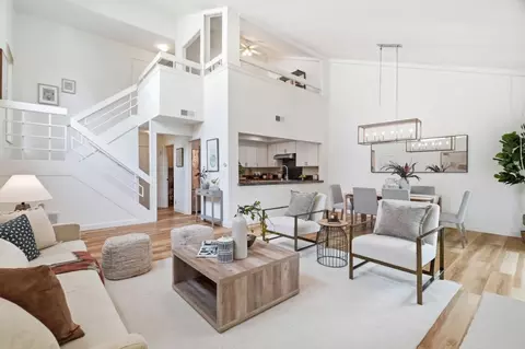 19713 Vineyard Ln, Saratoga, CA 95070