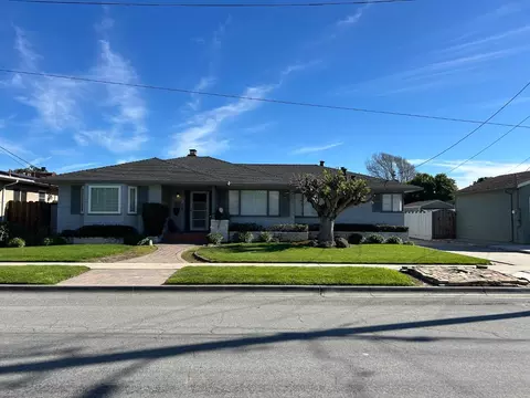 22 San Juan Dr, Salinas, CA 93901