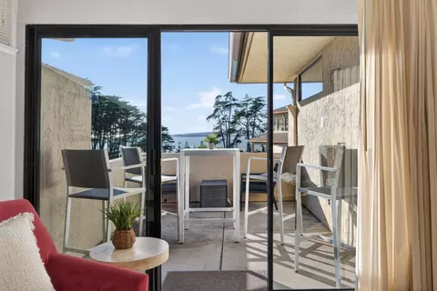 211 Seascape Resort Dr, Aptos, CA 95003