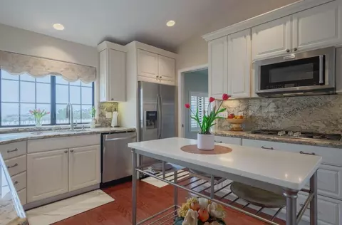 Kitchen - 9891 Equestrian Pl, Salinas, CA 93907 photo 2 of 4