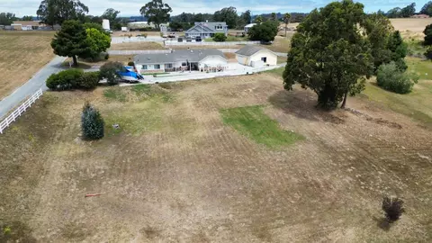 View/Area - 9891 Equestrian Pl, Salinas, CA 93907 photo 9 of 9