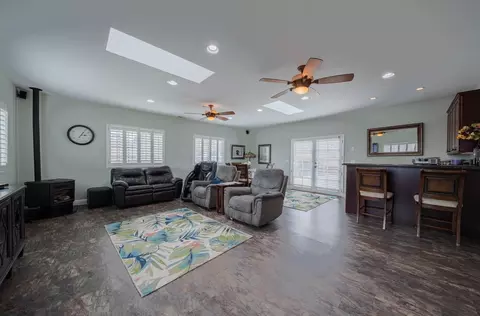 Living - 9891 Equestrian Pl, Salinas, CA 93907 photo 4 of 6