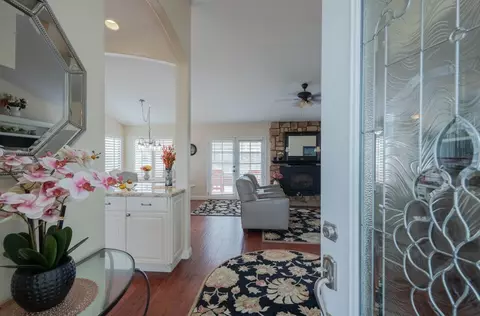 Entry Way - 9891 Equestrian Pl, Salinas, CA 93907 photo 2 of 3