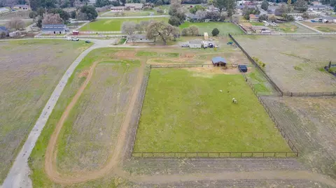 View/Area - 2015 Trumar Ln, Gilroy, CA 95020 photo 3 of 4