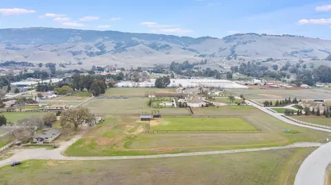 View/Area - 2015 Trumar Ln, Gilroy, CA 95020 photo 4 of 4