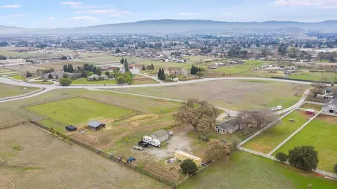 View/Area - 2015 Trumar Ln, Gilroy, CA 95020 photo 2 of 4