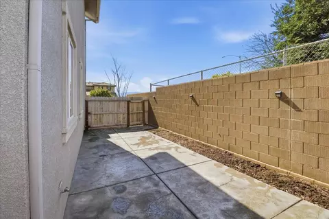 Exterior - 704 Gabilan Dr, Soledad, CA 93960 photo 7 of 8