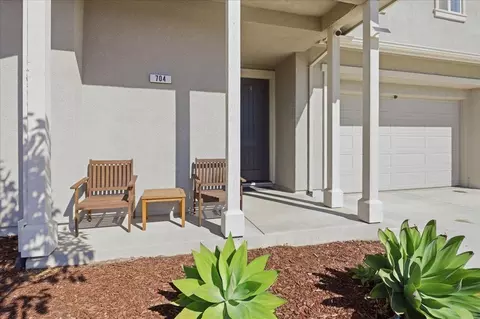 Exterior - 704 Gabilan Dr, Soledad, CA 93960 photo 4 of 8