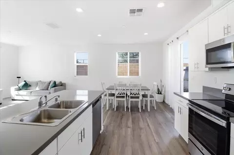 Kitchen - 704 Gabilan Dr, Soledad, CA 93960 photo 1 of 2