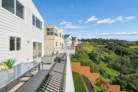 Exterior - 170 Beachview Ave, Pacifica, CA 94044 photo 23 of 26