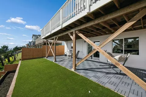 Exterior - 170 Beachview Ave, Pacifica, CA 94044 photo 25 of 26
