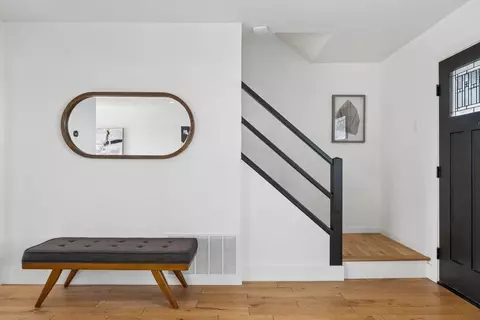 Entry Way - 170 Beachview Ave, Pacifica, CA 94044 photo 1 of 2