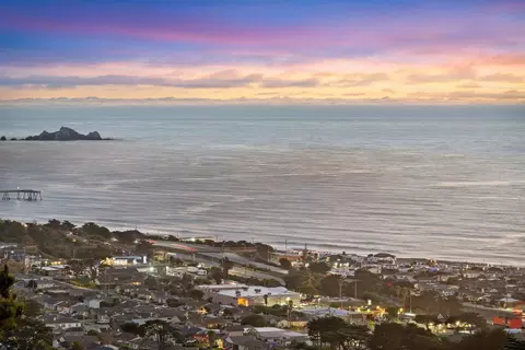 View/Area - 170 Beachview Ave, Pacifica, CA 94044 photo 2 of 5