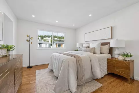 Bedroom - 170 Beachview Ave, Pacifica, CA 94044 photo 1 of 9