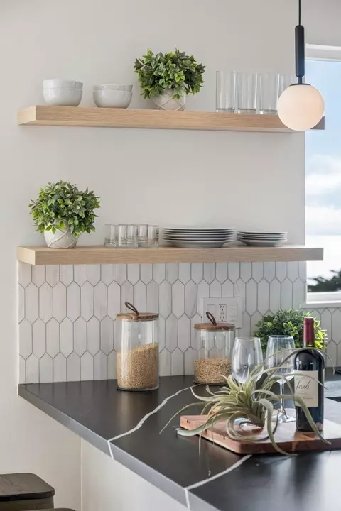 Kitchen - 170 Beachview Ave, Pacifica, CA 94044 photo 8 of 12