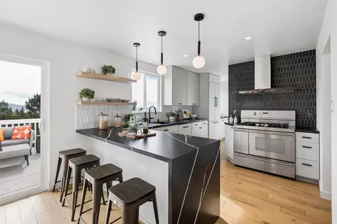 Kitchen - 170 Beachview Ave, Pacifica, CA 94044 photo 6 of 12