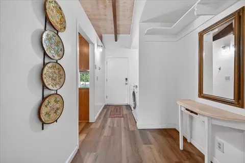 Entry Way - 166 Kern St 26, Salinas, CA 93905 photo 1 of 3