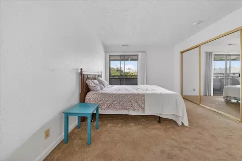 Bedroom - 166 Kern St 26, Salinas, CA 93905 photo 1 of 5