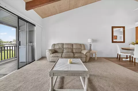 Living - 166 Kern St 26, Salinas, CA 93905 photo 2 of 3