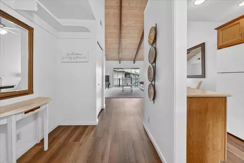 Entry Way - 166 Kern St 26, Salinas, CA 93905 photo 2 of 3