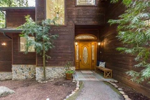 6 Megans Ln, Woodside, CA 94062