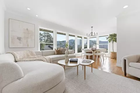 1179 Park Pacifica Ave, Pacifica, CA 94044